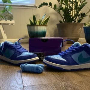 Nike SB Dunks - Low Pro womens 8.5